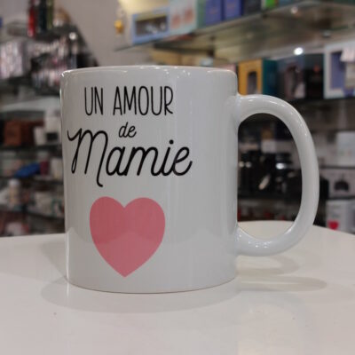 Mug en céramique - Un amour de mamie - Derrière la porte FAB'